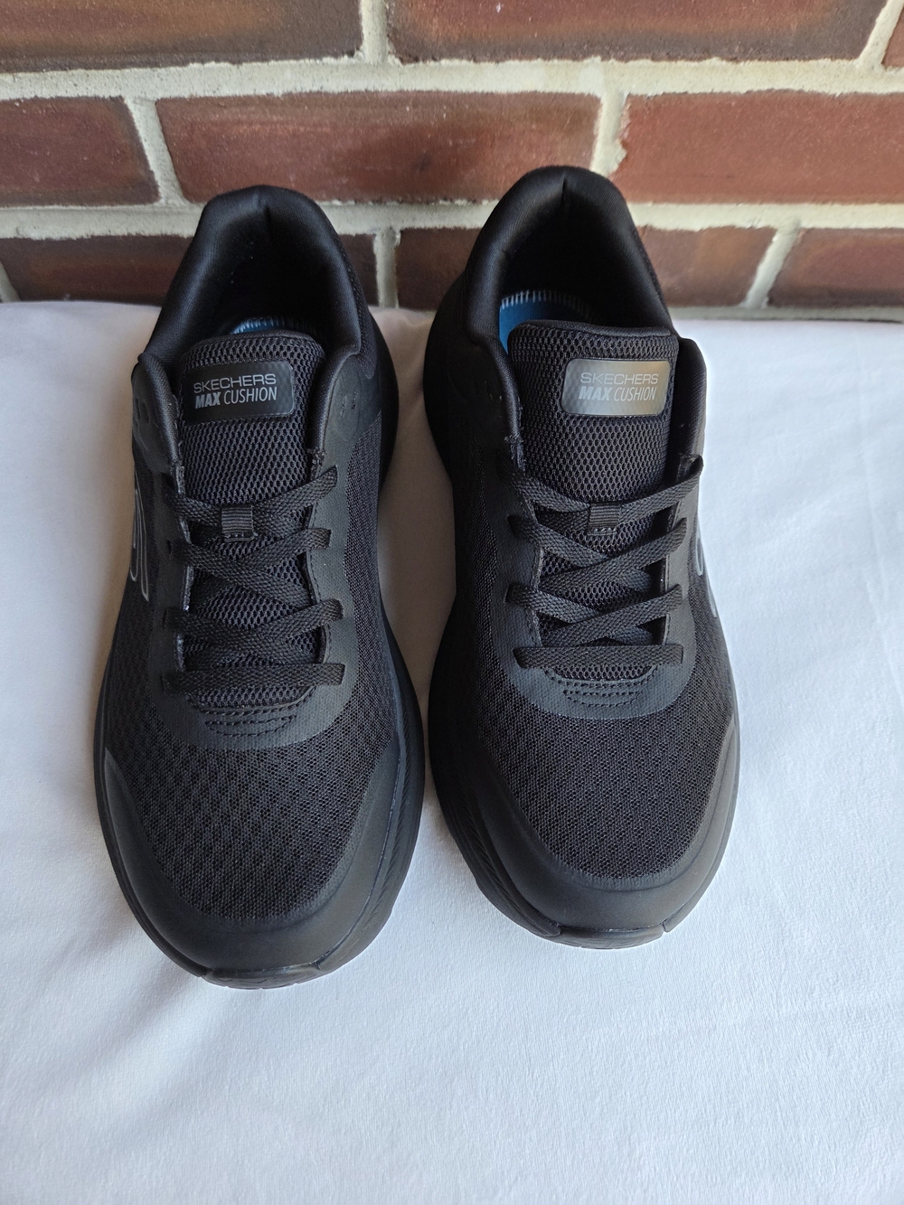 Skechers Max Cushion Men’s US 10 UK 9 Black Running Walking Shoes - Picture 6 of 11